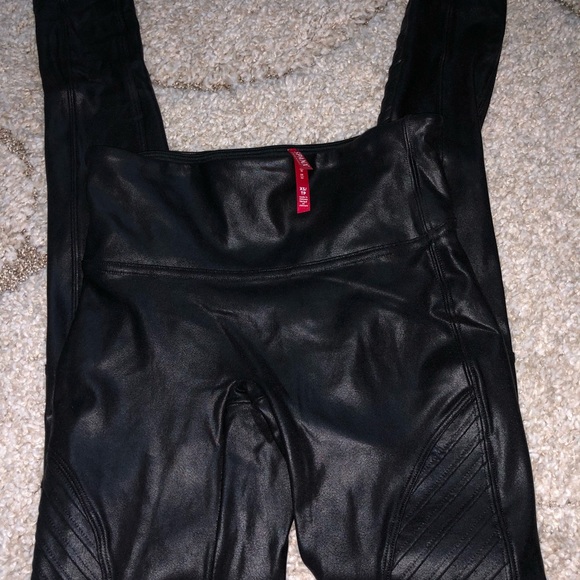 SPANX Pants - Spanx Moto legging